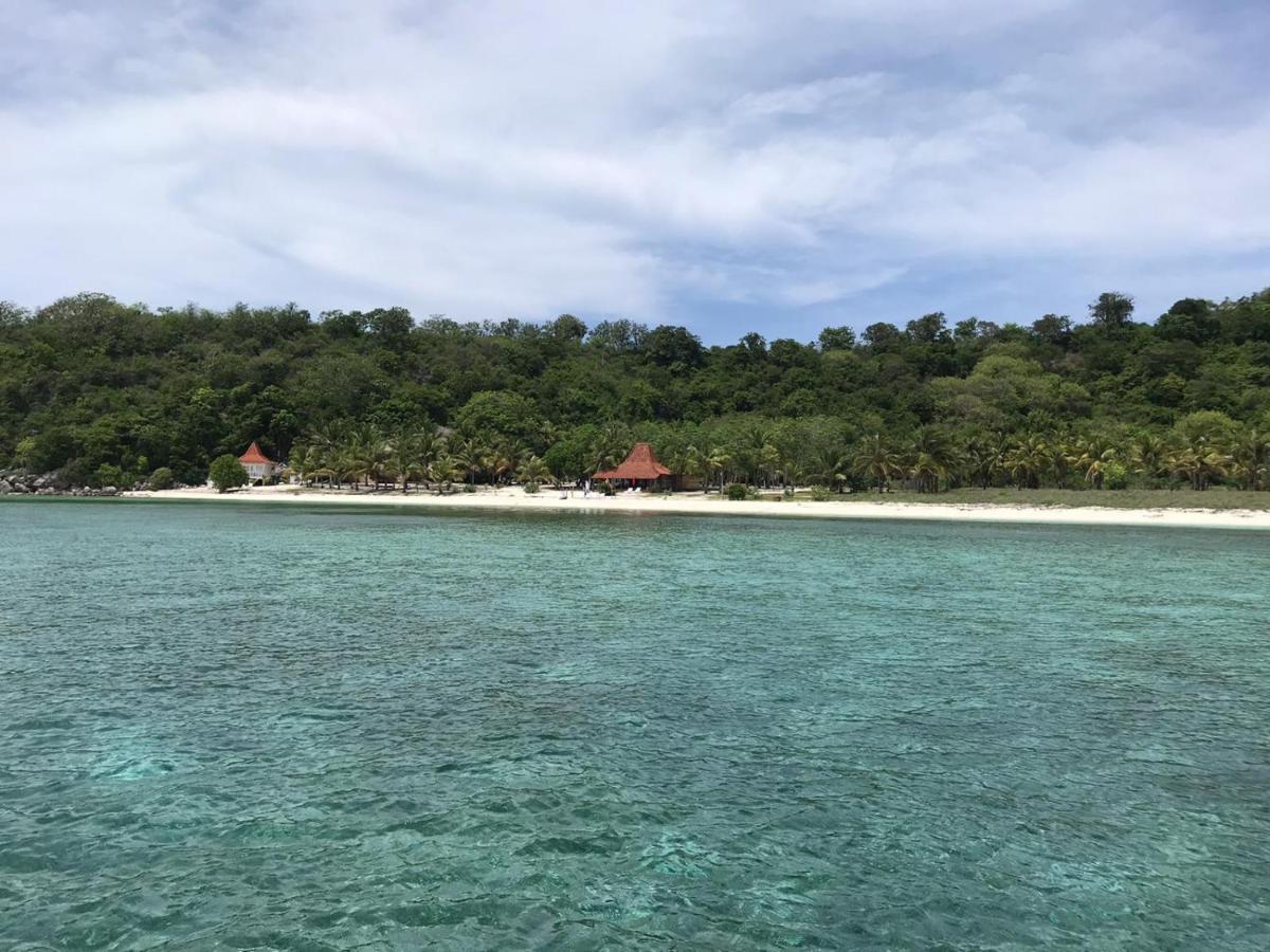 Eco Dive Resort Alycastre Maumere Exterior photo